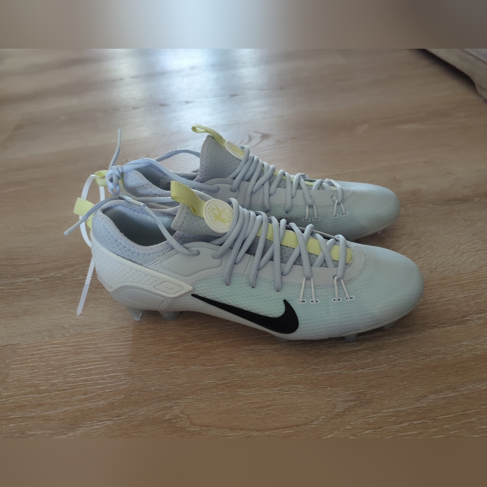 Nike Huarache 9 Elite Low LAX SE Lacrosse Cleat Football Grey FV6147-001